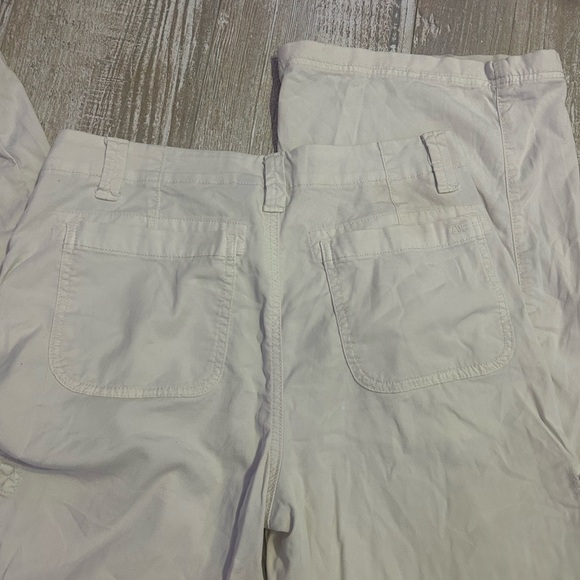 American Eagle Outfitters Light Gray Cargo Pants - Picture 6 of 6